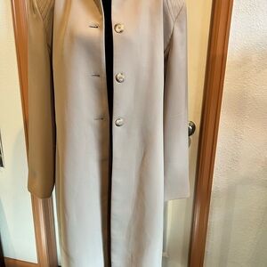 Bill Blass Women's Tan Trench Coat